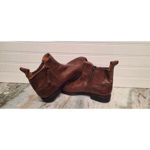 Franco Sarto Women's Linc Brown Leather Ankle Chelsea Boots Size 6 NWT